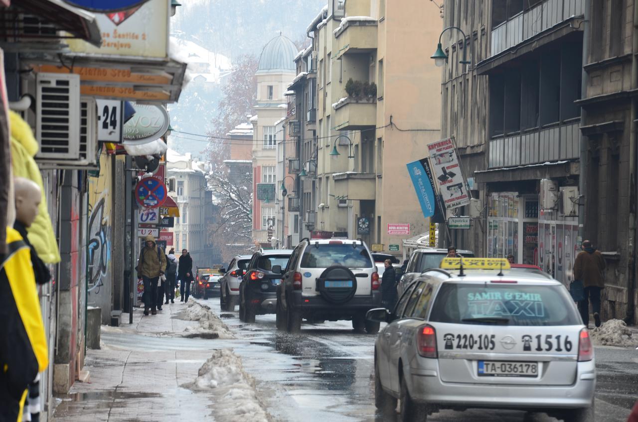 Sarajevo City Center Buitenkant foto